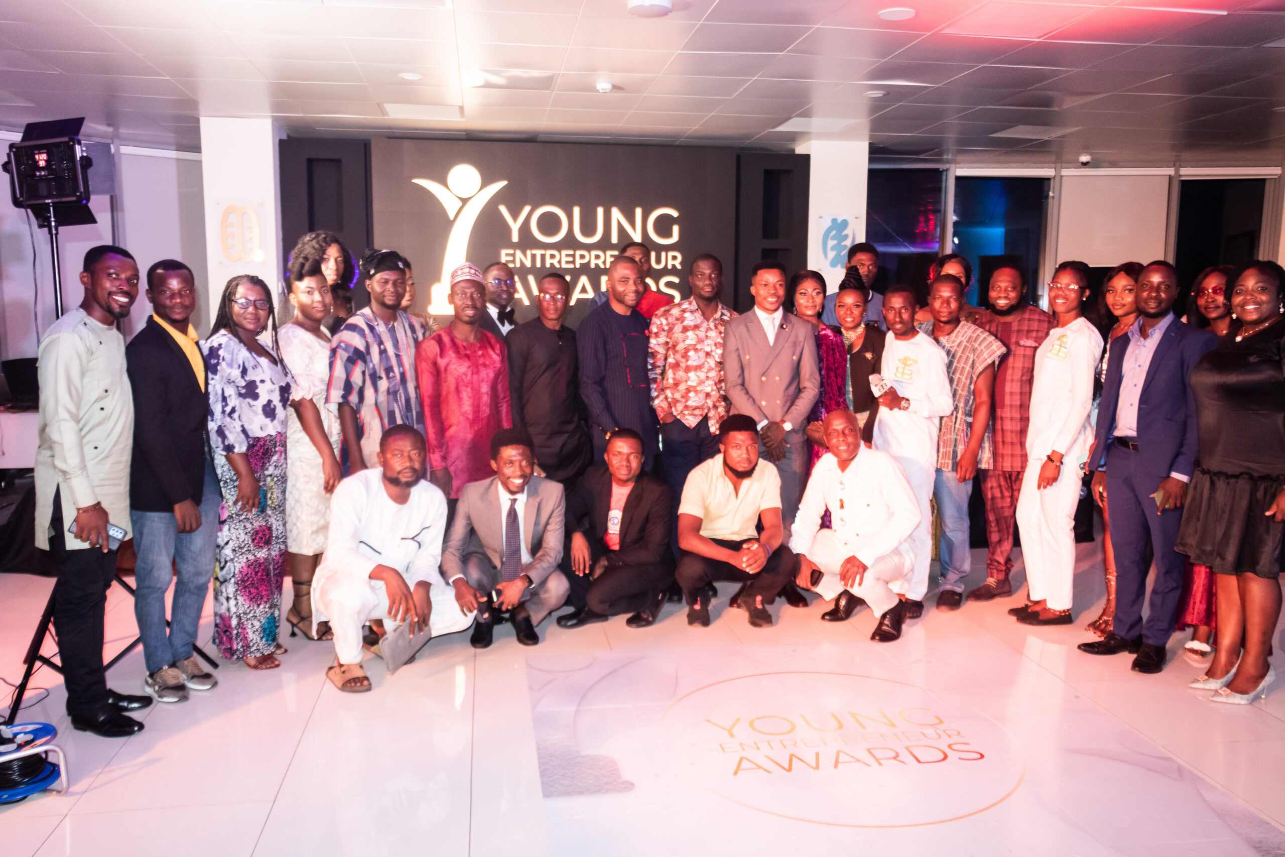 Outstanding Startups honored at 6th Young Entrepreneur Awards